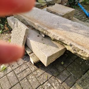 Ein Schiffscontainer und 1 Garage voll Trödel-Sachen