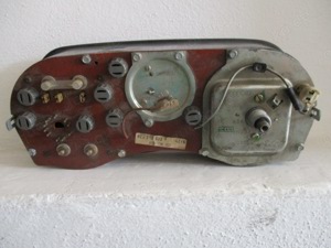 Audi 80 B1 VW Passat B1 Kombiinstrument Tacho 825919033 Bild 2