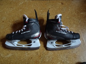 EASTON Eishockeyschuhe