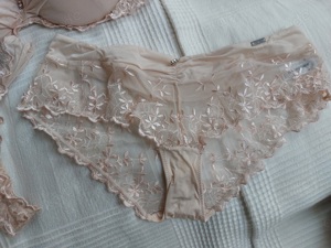 Dessous-Set von Marie Claire, Nude Bild 4