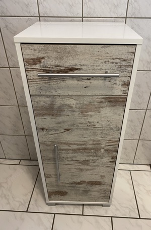 Badezimmer Hochschrank zu verkaufen