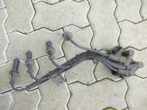 Orig. Peugeot 106 Zündspule + Zündkabel Set 9608421680