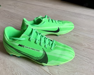 Kinder Fußballschuhe von Nike 