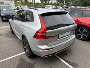 Volvo XC60 R Design Recharge Plug-In Hybrid AWD T8 Twin Engin Bild 2