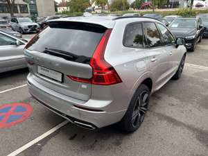 Volvo XC60 R Design Recharge Plug-In Hybrid AWD T8 Twin Engin Bild 4