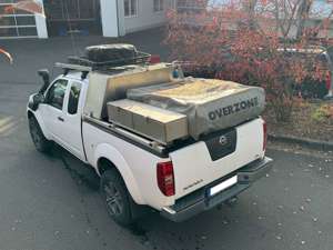 Nissan Navara Pickup King Cab SE 4X4 / SONDERUMBAU Bild 5