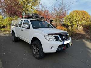 Nissan Navara Pickup King Cab SE 4X4 / SONDERUMBAU Bild 2