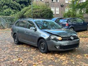 Volkswagen Golf VI Variant 1,6 TDI/194TKM/KLIMAAUTO/SHZ/ Bild 3