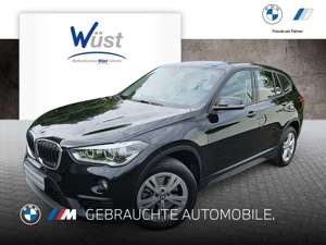 BMW X1 sDrive20i 1.HAND | AHK | NAVI | AUTOMATIK