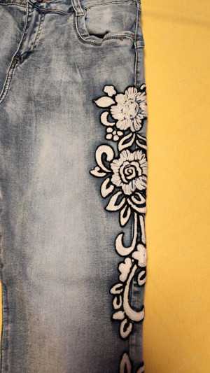 Jeans NEU Blumen Bild 2