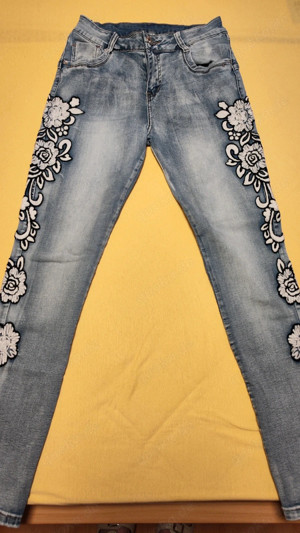 Jeans NEU Blumen