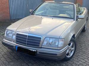 Mercedes-Benz E 200 Cabriolet