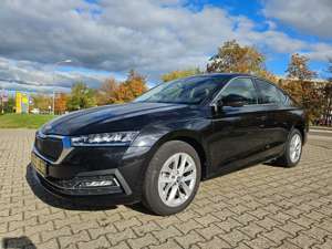 Skoda Octavia AT Style NAVI LED e.Heckkl.ACC PDC+R-Kamera Totwi.