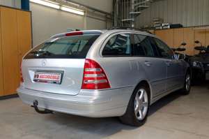 Mercedes-Benz C 180 C -Klasse T-Modell  T Kompressor"Sport" Bild 4