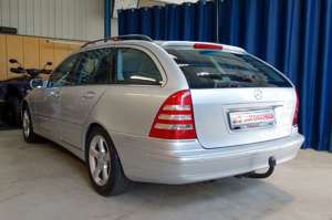 Mercedes-Benz C 180 C -Klasse T-Modell  T Kompressor"Sport" Bild 2