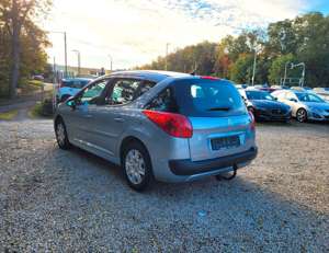 Peugeot 207 SW Tendance 1.4 Euro 4*Tempomat*SR+WR*AHK* Bild 3