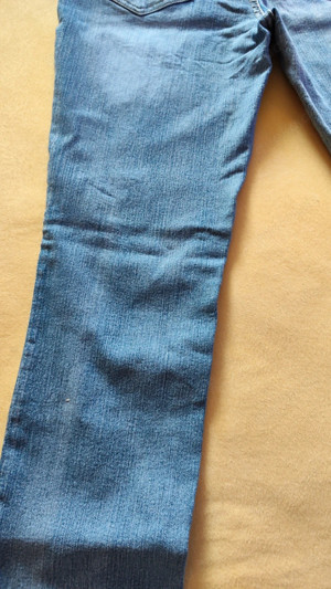Damenjeans mit Blumenstickerei Bild 7