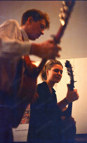 Gitarrenunterricht auf Akustik und E-Gitarre Bild 2