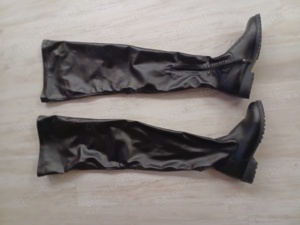 Kunstleder-Overkneestiefel Größe 43 Bild 2