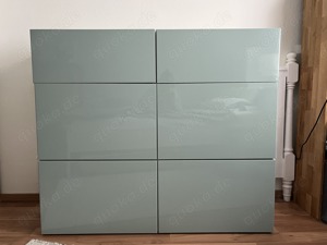 Besta-Kommode (von IKEA) mit 4 Schubladen und 2 Türen zu verkaufen