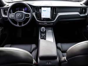 Volvo XC60 Plus Dark Recharge Plug-In Hybrid AWD T8 Twin Engi Bild 5