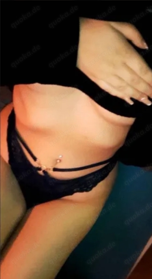 W21 Studentin PAWG zeigt Bilder, Videos, Bewertungen  Bild 2