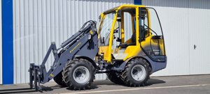 26 PS Eurotrac Hoflader W12S Kabine 2,90 m Arm 3. Steuerkreis Doppelspeed Breitreifen Rückfahrkamera Bild 3