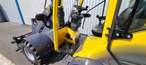 26 PS Eurotrac Hoflader W12S Kabine 2,90 m Arm 3. Steuerkreis Doppelspeed Breitreifen Rückfahrkamera Bild 4