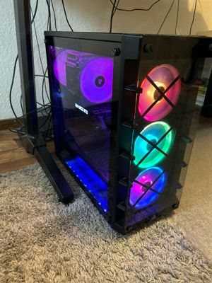 Gaming PC   In gutem Zustand mit starker Leistung  