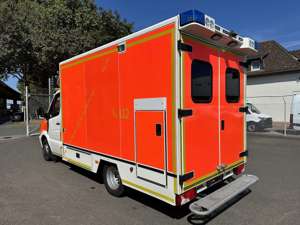 Mercedes-Benz Sprinter 519 CDI Rettungswagen Top Ausst V6 3,0 ltr Bild 2