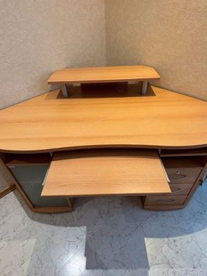 Eckschreibtisch, Schreibtisch, Bürotisch, Arbeitsplatz Bild 2