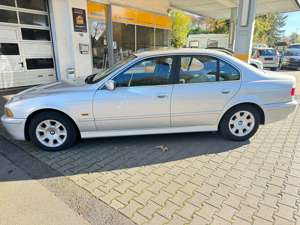 BMW 520 520i Tüv Neu Bild 2