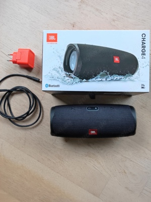 JBL Charge 4 