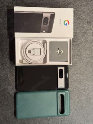 Google Pixel 7 (mit Hülle und Schutzglas)