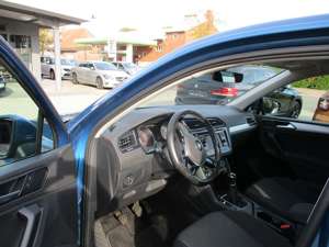 Volkswagen Tiguan Trendline BMT/Start-Stopp/AHK abn./SHZ Bild 5