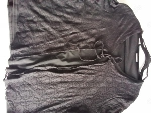Schickes Damen Oberteil, schwarz mit Blumenmuster Spitze, Gr. 48 50 Bild 2