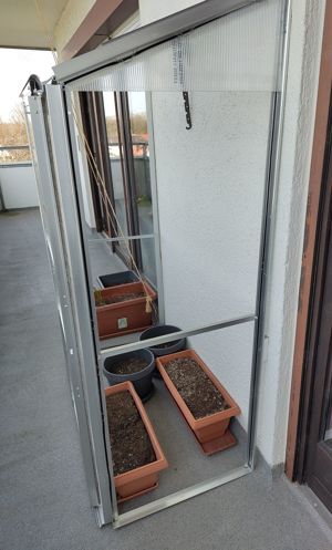 Wand-Gewächshaus abzugeben, Gewächshaus "Styx"