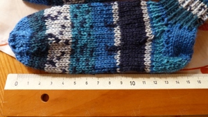 Kindersocken aus Sockenwolle,selbst gestrickt, neu Bild 4