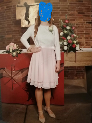 Kleid von Jakes, aus Chiffon und floraler Spitze. Konfirmation, Cocktailkleid, 