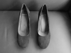 Hübsche Damen-Wildlederschuhe mit Keilabsatz, Schwarz, kaum getragen, Gr.41