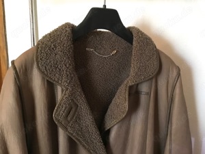Winter-Damenledermantel Beige-Grau (Lamm-Nappa) getragen, Gr. 44-46 Bild 3