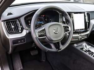 Volvo XC60 Plus Dark Recharge Plug-In Hybrid AWD T8 Twin Engi Bild 4