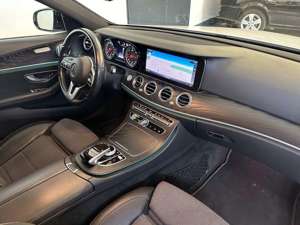 Mercedes-Benz E 350 T MODELL*AUT*F1*T.LEDER*NAVI WIDE*LED*AMG* Bild 2