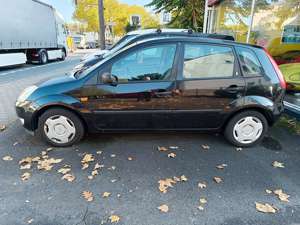 Ford Fiesta 1.4 GHIA ~ CITY FLITZER ~ SCHIEBEDACH ~ MP3 RADIO Bild 4