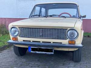 Lada 1200 VAZ 2101 Shiguli Oldtimer mit H Kennzeichen
