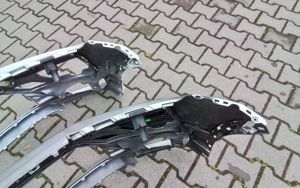 VW Tiguan R-Line 5NA807221B Stoßstange vorne stossfänger original Bild 7