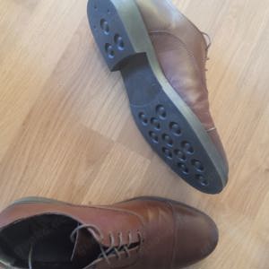 Herrenschuh Neu Gr. 44 zu verkaufen.