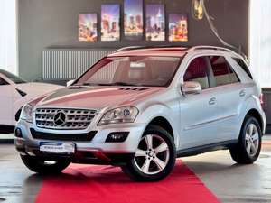 Mercedes-Benz ML 320 CDI Sportpaket Glasdach Airmatic Comand