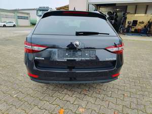 Skoda Superb Ambition-Klima-Shz-Navi-el. Heckklappe-Memorysz Bild 5