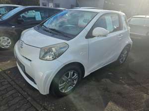 Toyota iQ +